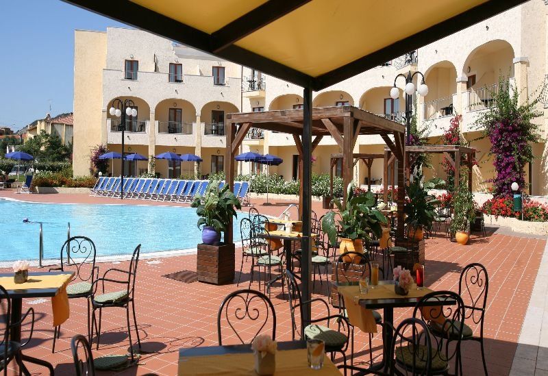 Blu Hotel Morisco Канниджионе Экстерьер фото